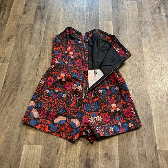 H&M Conscious Red Floral Strapless Romper Size 4 - Picture 4 of 10